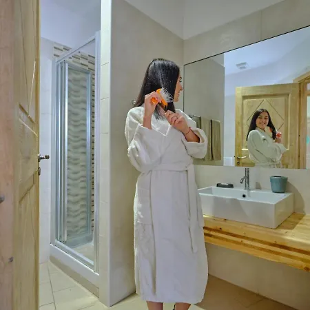 فندق Dolce Boutique 4*