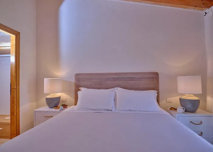 Dolce Boutique ポルト・チェルボ